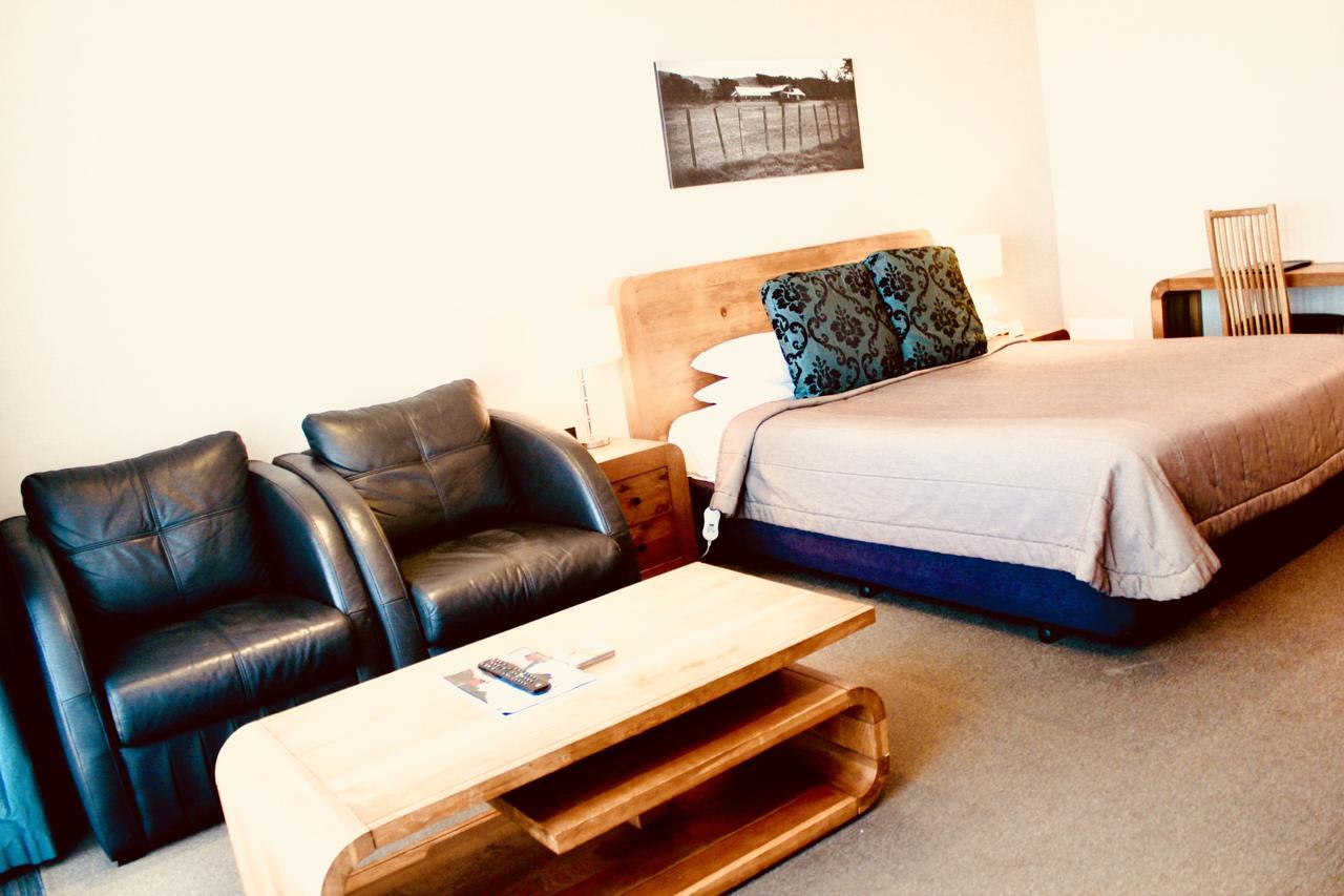 فندق ذا نوتيلوس نابيير المظهر الخارجي الصورة A room at the hotel