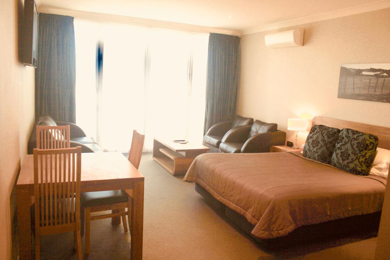 فندق ذا نوتيلوس نابيير المظهر الخارجي الصورة A typical studio apartment