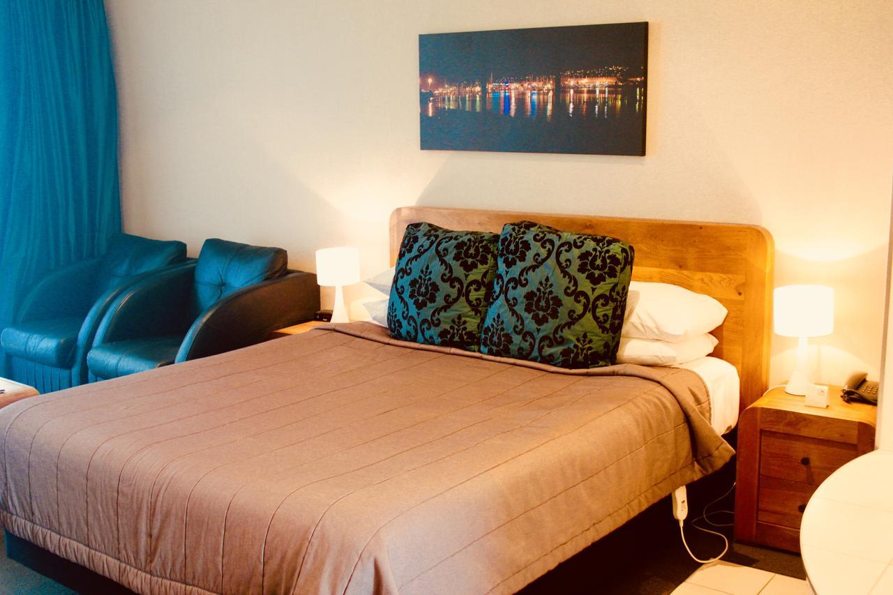 فندق ذا نوتيلوس نابيير المظهر الخارجي الصورة A room at the hotel